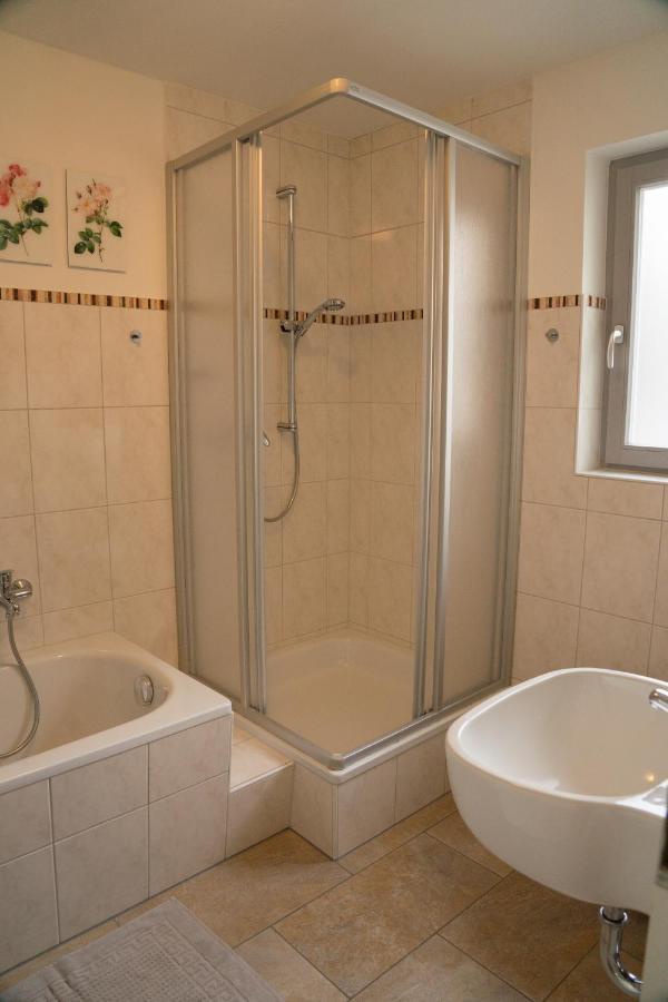 Apartamento Urlaubsfreude Biedermann Haus Blumenglück - Rose Sebnitz Exterior foto